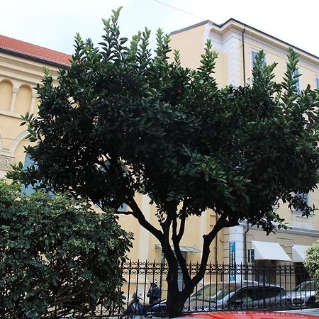 Hotel Milano Sanremo Bagian luar foto