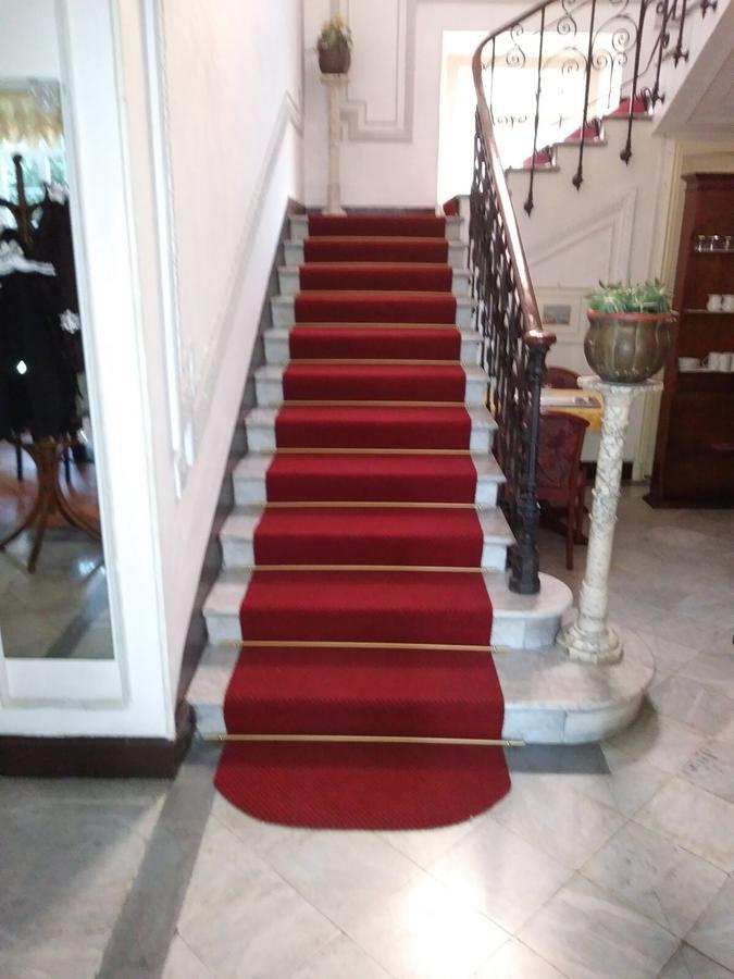 Hotel Milano Sanremo Bagian luar foto