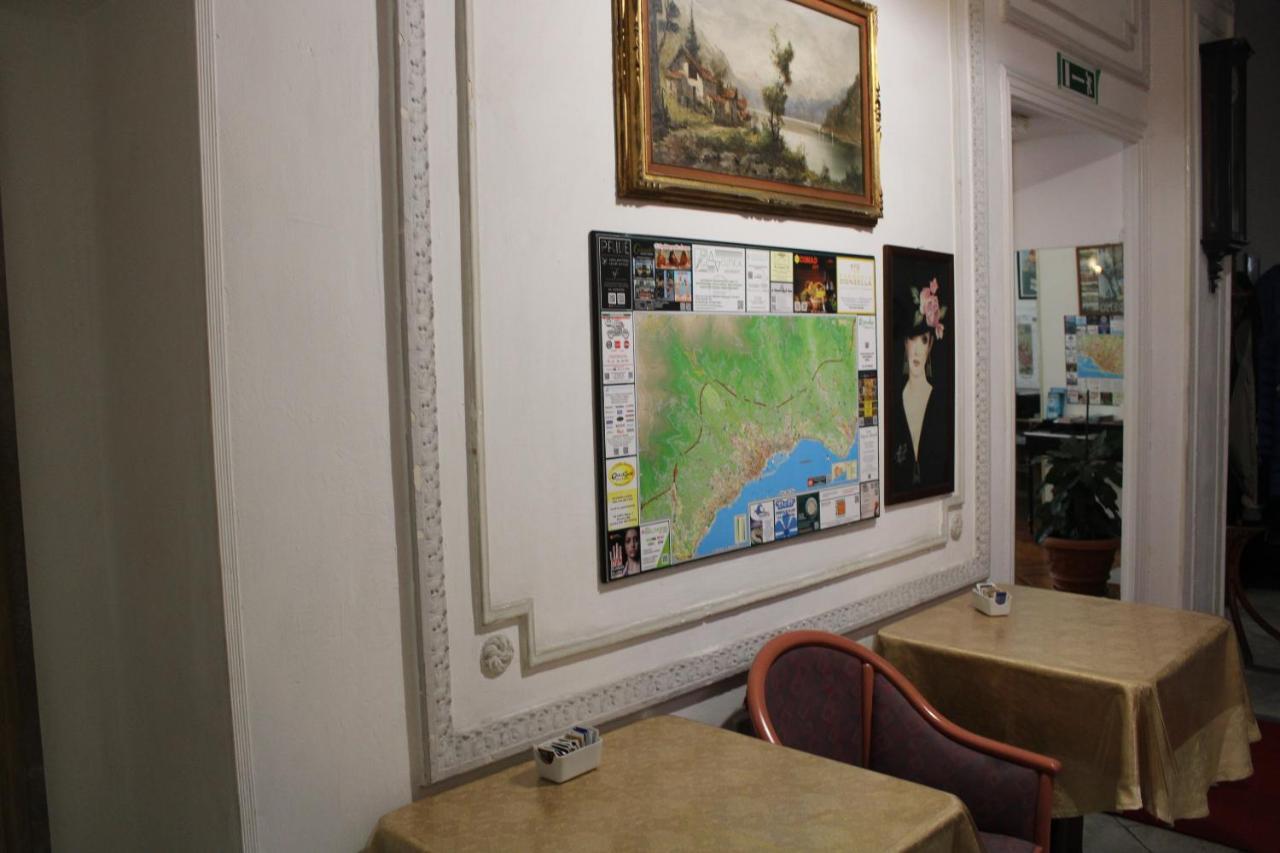 Hotel Milano Sanremo Bagian luar foto