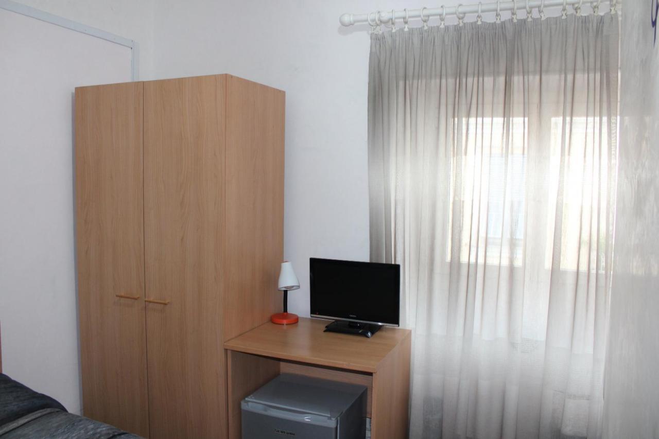 Hotel Milano Sanremo Bagian luar foto